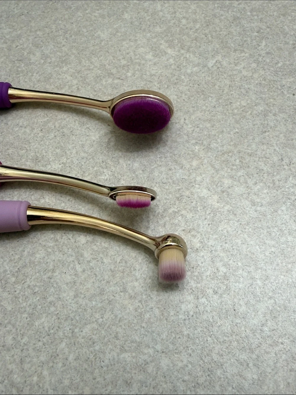 Set of 3 standing  eye Brushes